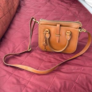 Stylish Tan Leather Crossbody Bag